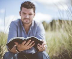 Pastor breaks records by preaching entire Bible for 96 hours