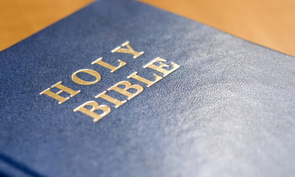 Why pastors should encourage members to carry their Bibles to worship