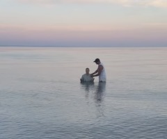 ‘I Took a Pill in Ibiza’ singer Mike Posner embraces Christianity, gets baptized