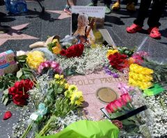 Mom, daughters try to honor Dolly Parton but discover her Hollywood star was vandalized