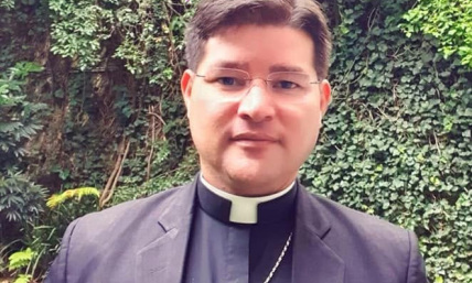 Venezuela bishop released after 5 years in prison, says guards pulled out his toenails