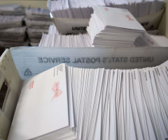 Trump's week in review: USPS whistleblower; birth tourism order blocked; ballroom gets green light