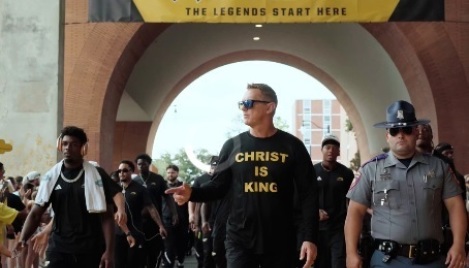 Southern Mississippi football coach wears 'Christ is King' shirt at pregame event