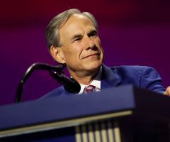 Texas Gov. Greg Abbott compares choice between GOP, Dems to 'common sense and crazy'