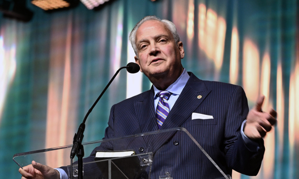 Richard Land 'delighted' to see Al Mohler's clarification on blasphemy law comments, but challenges 'religious test' for office