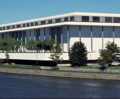 Trump's week in review: Kennedy Center closure; meeting with Armenian church leaders
