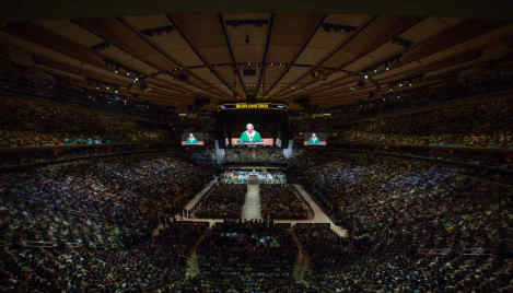 This week in Christian history: Pope Francis leads mass in NYC; London Missionary Society forms