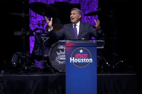 Michael Youssef urges Christians not to 'hide in our church pews': 'Roll up your sleeves of obedience' 