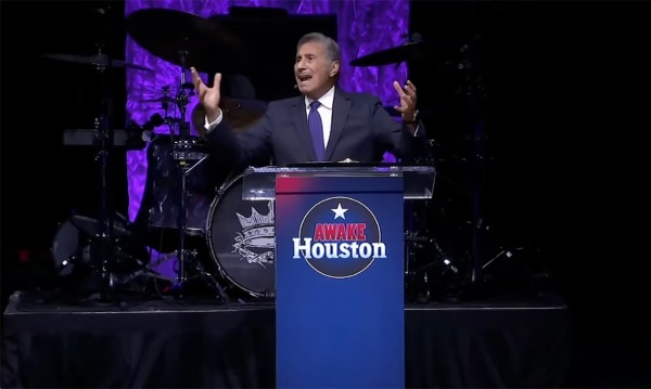 Michael Youssef urges Christians not to 'hide in our church pews': 'Roll up your sleeves of obedience' 