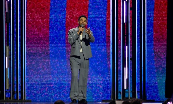 Tauren Wells calls for Christian unity at 2026 Dove Awards: ‘They will know us by our love’