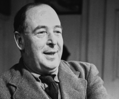 CS Lewis' family issues statement amid uproar over Meryl Streep's Aslan casting: 'We are thrilled'