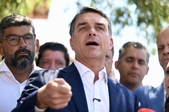 Evangelicals favor Bolsonaro in polls over Luna as Brazil heads to runoff