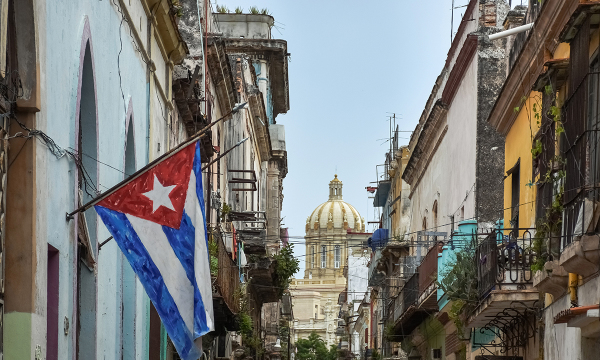 Pastor imprisoned in Cuba for prayer event while daughter is in hospital