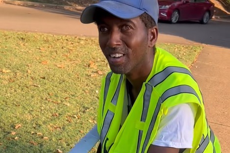 Man gets car from pastor, community after arrest for selling water, Gatorade in Memphis street