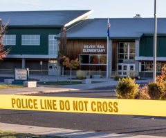 Pastors, community pray as teen kills 3 students, 1 teacher at Oregon school before he is shot dead
