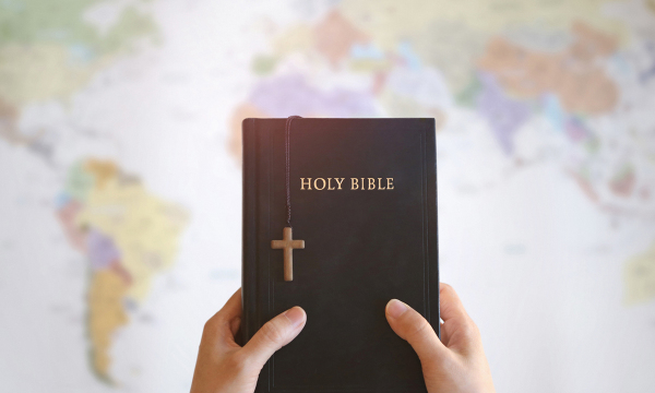 UK churches spend over 95% of resources on worship and wellbeing, under 5% on evangelism, Canon J John says
