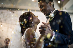 Marriages are scarce in urban America but abound in wealthier suburbs: study