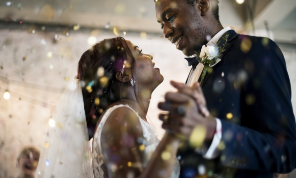Marriages are scarce in urban America but abound in wealthier suburbs: study