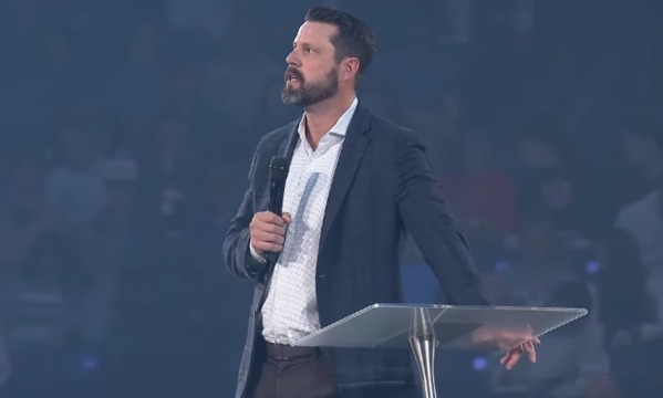 Seth Dillon warns Liberty students about ‘radical conspiracists’ exploiting young Christians