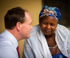 Christian mother of 5 falsely imprisoned for over a year receives freedom award