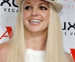 Kentucky Megachurch Sends Out First Batches of Love Letters to Britney Spears