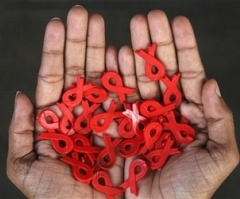Anglican Head Urges Churches Not to Be 'Paralyzed' by AIDS