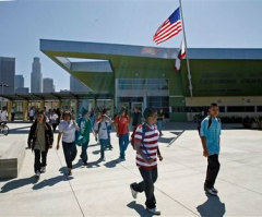 Back-to-School Students Called to Use Clothing to Express Religious Freedom