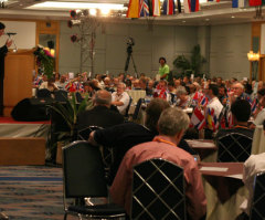 Christians Urged to Present Supreme, Universal God to Pluralist World