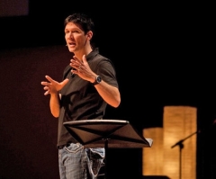 Texas Megachurch Pastor to Have Brain Tumor Removed