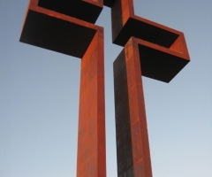 77-Foot Cross Raised Alongside Texas Interstate