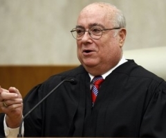 Judge Blocks Obama's Embryonic Stem Cell Research Policy