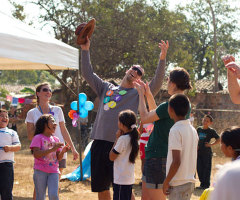 3 NFL Players Visit Children They Sponsor in El Salvador