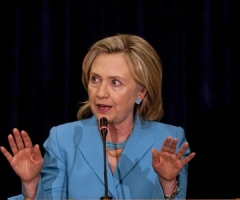 Hillary Clinton Attempts to Improve China and U.S. Relationship