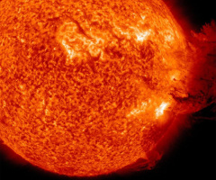 Massive Solar Flare Unleashed by Sun: Largest in 4 Years