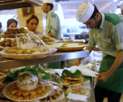 Study: U.S. Has Hot, Tired, Overworked Employees