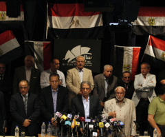 Egypt Christians Meet Military Leaders to Discuss Peace and Compromise