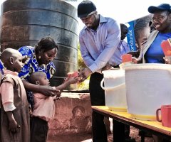 Rapper 50 Cent Flies to Somalia to Help Feed 1 Billion Hungry People