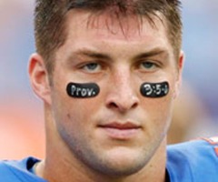 Tim Tebow Remains Positive, Humble Despite Broadway Joe Namath 'Distraction' Comments
