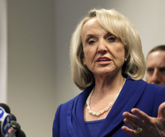 Ariz. Governor Signs Bill to Allow Bible Classes in Public Schools