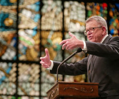 Chuck Colson to Be Buried With Full Military Honors