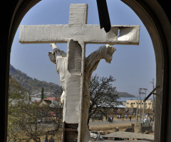 Suicide Bomber, Gunmen Kill 6 in Church Attacks in Nigeria