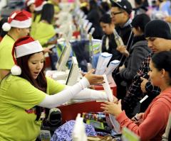Crowds Grow But Sales Dip on Black Friday, Report Says