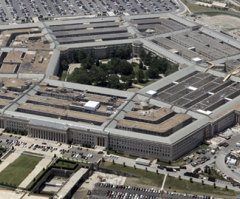 Controversial Pastor Drops Out of Pentagon Prayer Breakfast Speech