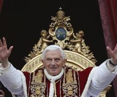 Online Rumor Claims Pope Resigned Over Arrest Warrant in Sex Abuse Scandal