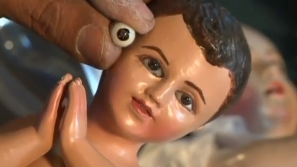 Who Do You Call to Fix Your Broken Baby Jesus? This Guy (VIDEO)