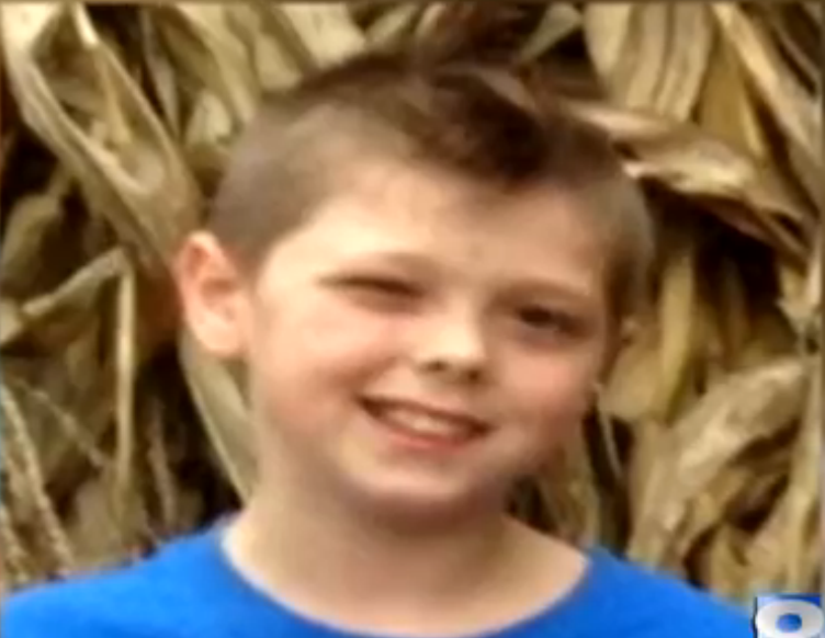 8-Y-O Boy Saves Six People From Fire Then Dies Trying to Save His ...