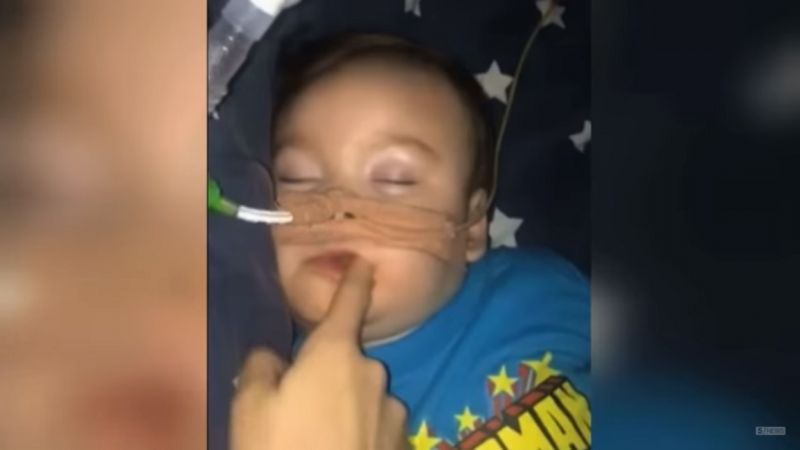 Baby Alfie's Mom Forced to Leave Hospital, Dad Begs Pope to Save Son's Life - Vimarsana News