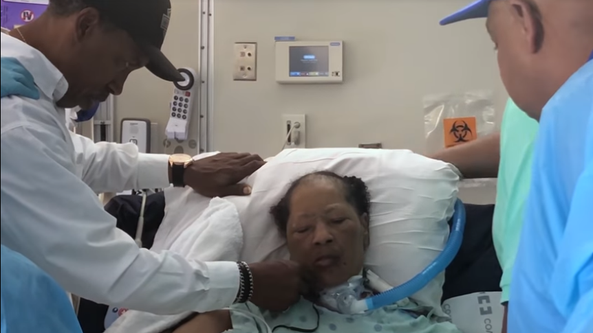 Woman, 61, fighting to stay alive after Texas hospital pulls life ...