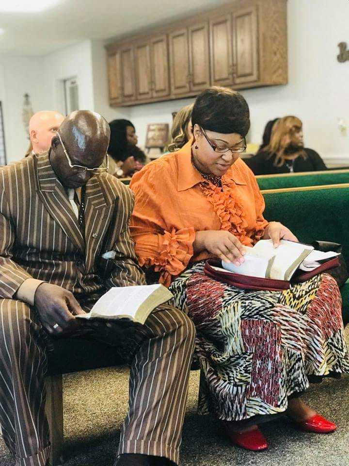Alabama pastor who shot wife, then turned gun on himself, struggled with mental illness, family says - Vimarsana News