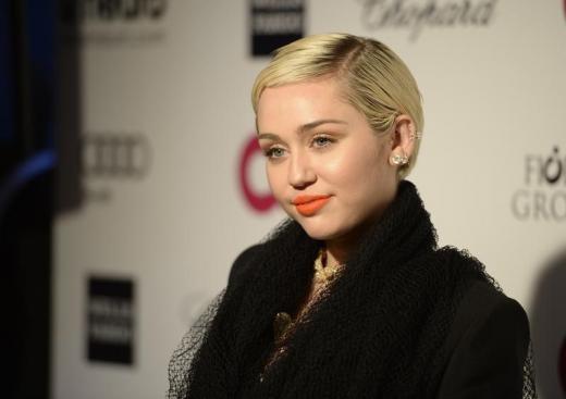 Miley Cyrus quit church because gay friends 'weren't being accepted